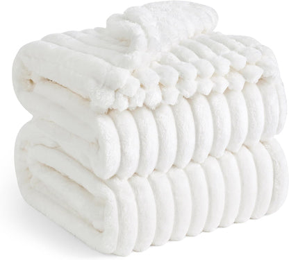 Gentlesoft White Fleece Throw Blanket