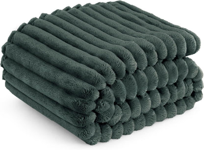 Gentlesoft White Fleece Throw Blanket