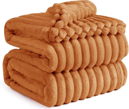 Gentlesoft White Fleece Throw Blanket