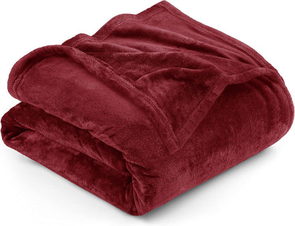 Refined Fleece Blanket — Timeless Warmth, Instant Comfort