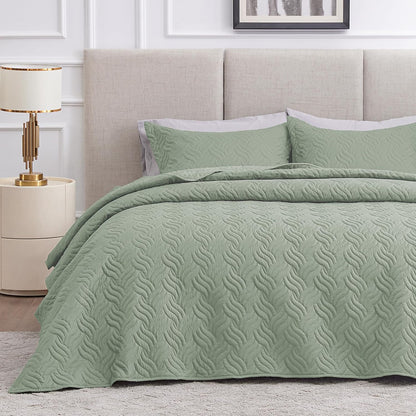Refined All-Season Quilt Set