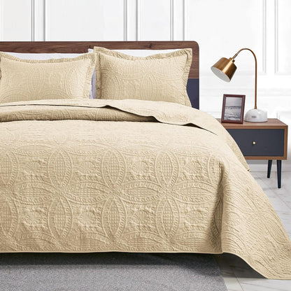 Refined All-Season Quilt Set