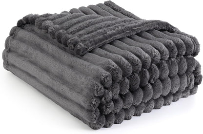 Gentlesoft White Fleece Throw Blanket