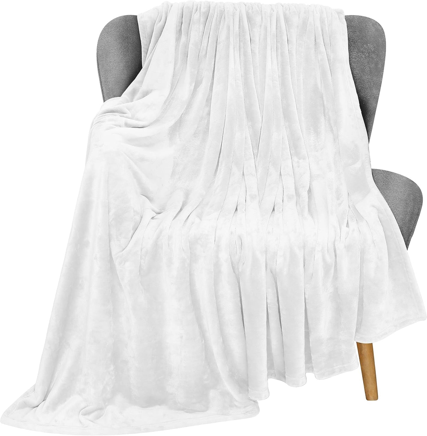 Refined Fleece Blanket — Timeless Warmth, Instant Comfort
