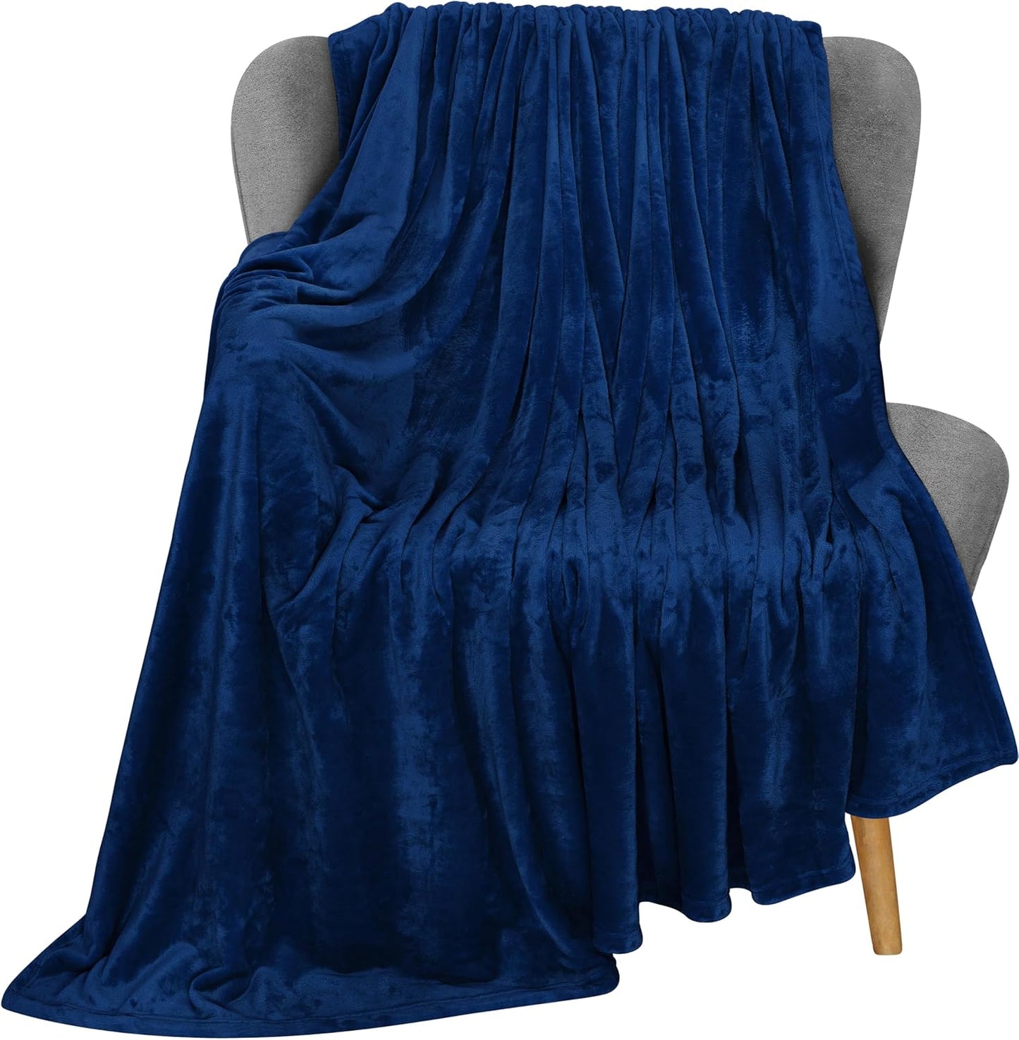 Refined Fleece Blanket — Timeless Warmth, Instant Comfort