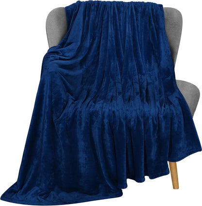 Refined Fleece Blanket — Timeless Warmth, Instant Comfort