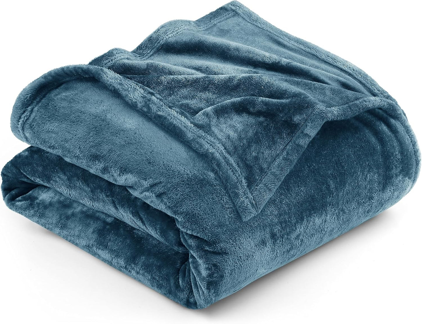 Refined Fleece Blanket — Timeless Warmth, Instant Comfort